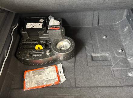 Volkswagen - Touareg