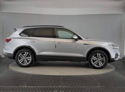 Volkswagen - Touareg