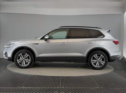 Volkswagen - Touareg