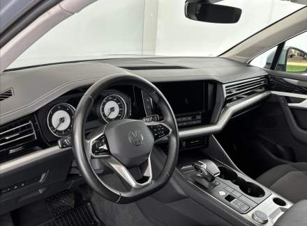 Volkswagen - Touareg