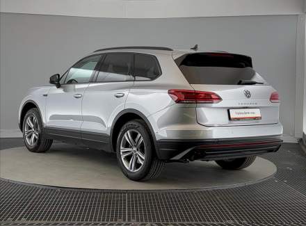Volkswagen - Touareg