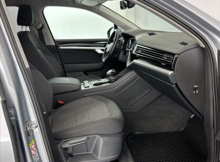 Volkswagen - Touareg