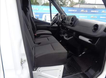 Mercedes-Benz - Sprinter