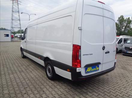 Mercedes-Benz - Sprinter