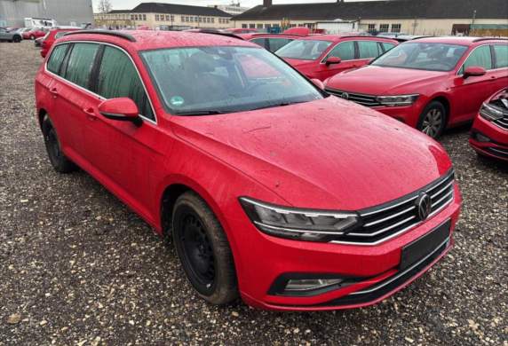 Volkswagen - Passat
