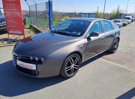 Alfa Romeo - 159