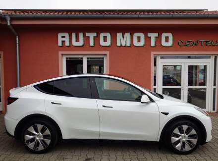 Tesla - Model Y