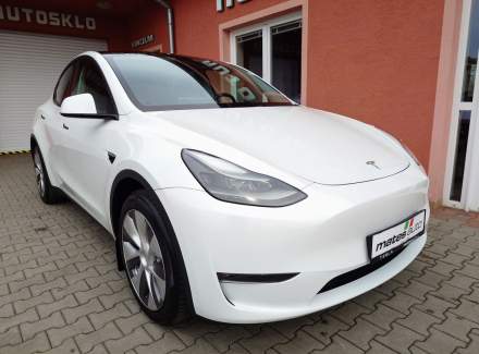 Tesla - Model Y