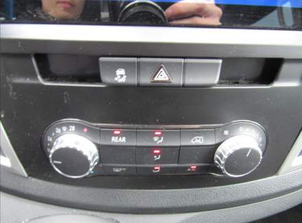 Mercedes-Benz - Vito