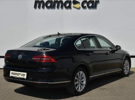 Volkswagen - Passat