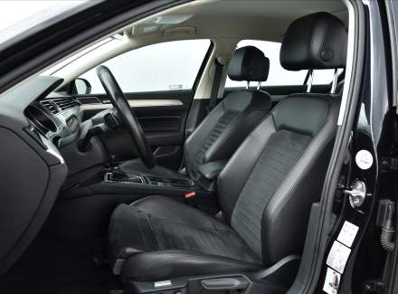 Volkswagen - Passat