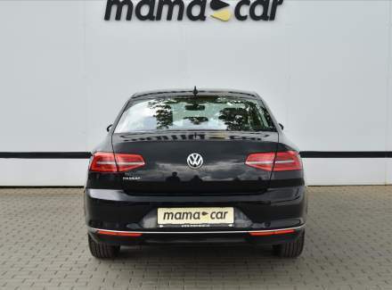 Volkswagen - Passat