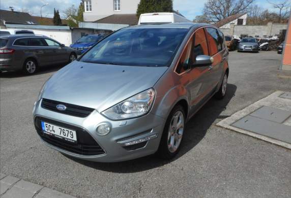 Ford - S-MAX