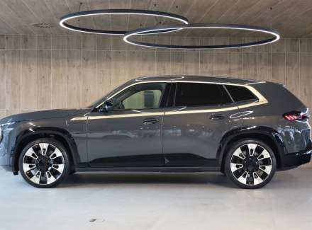 BMW - XM