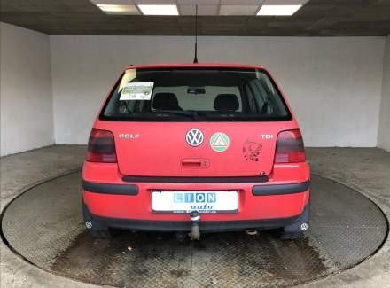 Volkswagen - Golf