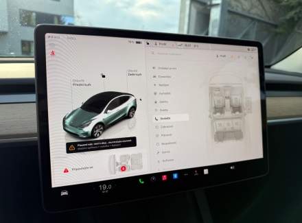 Tesla - Model Y