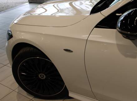 Mercedes-Benz - CLE