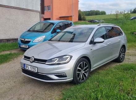 Volkswagen - Golf