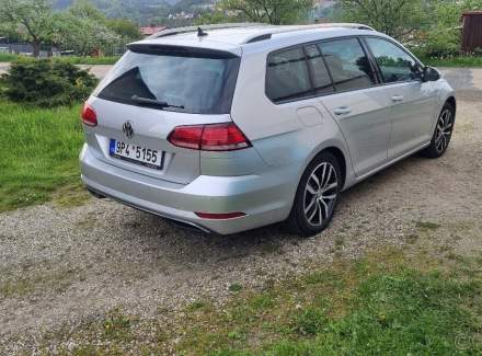 Volkswagen - Golf
