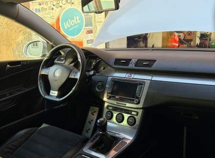 Volkswagen - Passat