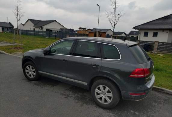 Volkswagen - Touareg