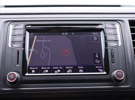 Volkswagen - Caravelle