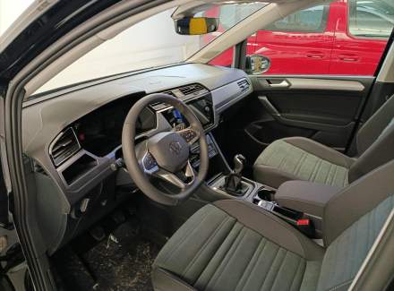 Volkswagen - Touran