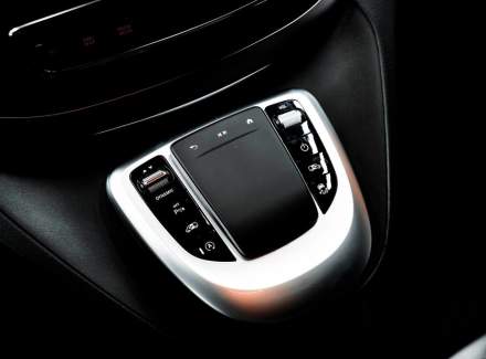 Mercedes-Benz - V-class