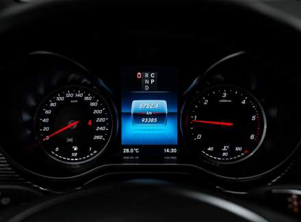 Mercedes-Benz - V-class