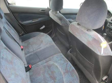 Peugeot - 206