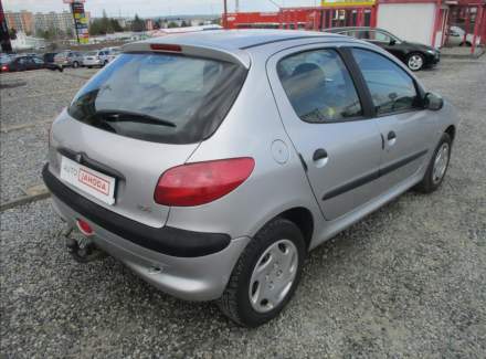 Peugeot - 206