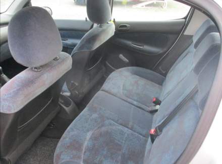 Peugeot - 206