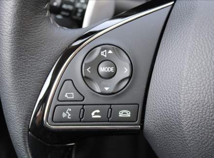 Mitsubishi - Outlander