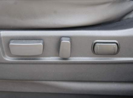 Mitsubishi - Outlander