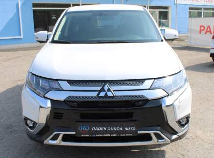 Mitsubishi - Outlander
