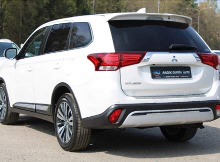 Mitsubishi - Outlander