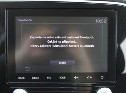 Mitsubishi - Outlander