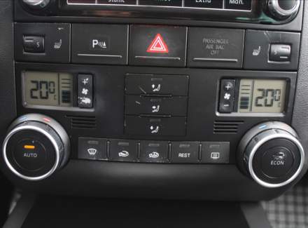 Volkswagen - Touareg