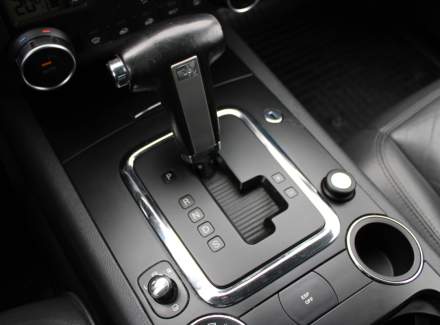 Volkswagen - Touareg