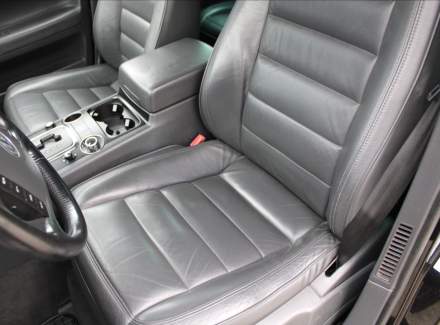 Volkswagen - Touareg