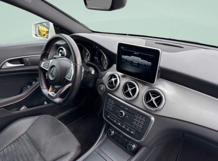 Mercedes-Benz - CLA