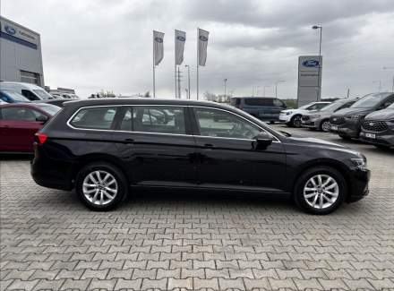 Volkswagen - Passat