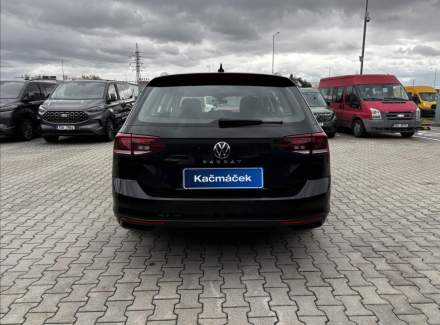 Volkswagen - Passat