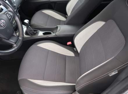 Toyota - Avensis