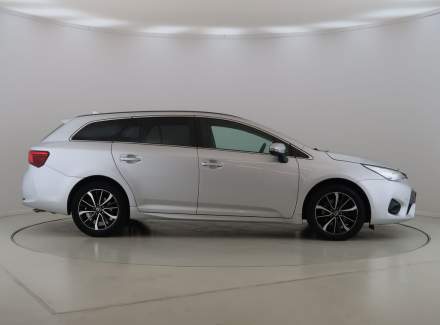 Toyota - Avensis