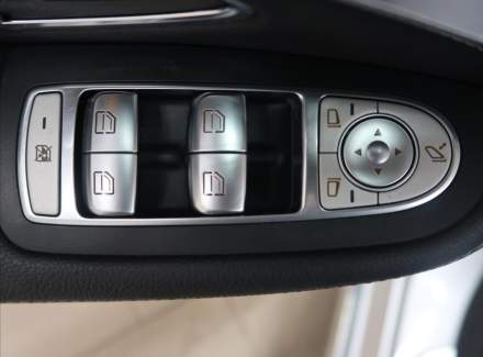 Mercedes-Benz - C-class