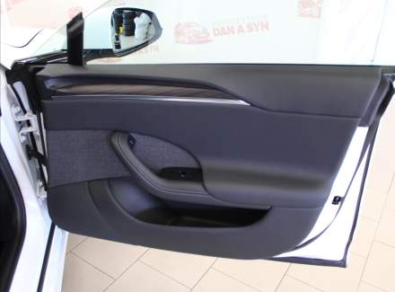 Tesla - Model S