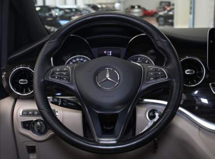 Mercedes-Benz - V-class