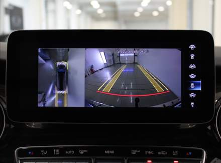 Mercedes-Benz - V-class