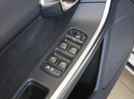 Volvo - S60